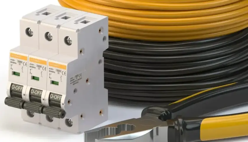 Wyłącznik nadprądowy, kable i kombinerki – gotowe do pracy przy instalacji elektrycznej. WLZ w pełnej krasie.