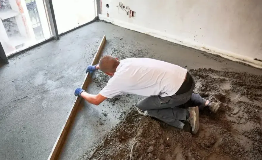 Ile waży wylewka betonowa? Oblicz dokładnie i uniknij kosztów